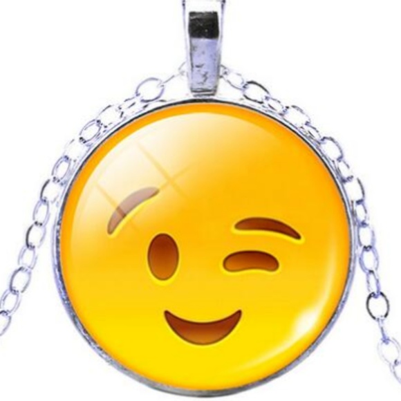 Necklace- NEW- Emoji Happy Face Wink - Picture 1 of 1